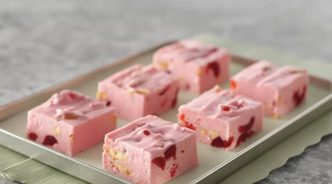 Cherry Amaretto Fudge Recipe Sweet & Full of Flavour